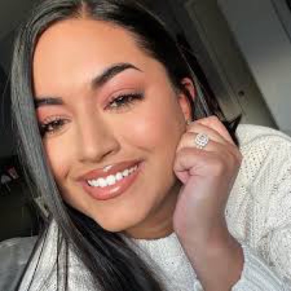 JOANNA VARGAS MAGIC SERUM
SOOTHING SERUM | 1 FL OZ / 30 ML - Picture 2 of 15